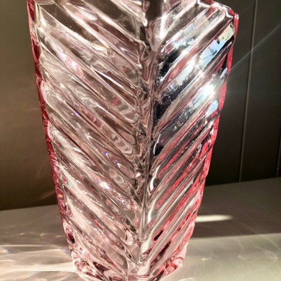 Vintage Pink Art Deco Glass Vase - Picture 6 of 8